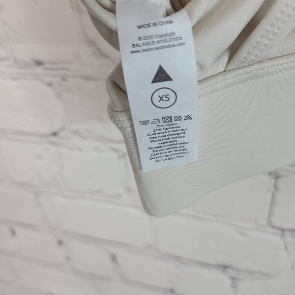 Balance Athletica sport bra size xs - Picture 5 of 5